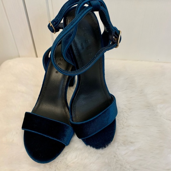 Sandro Paris block heels blue velvet buckle closure at ankles Size 6 - Picture 7 of 12